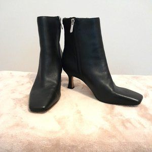Brand New Sam Edelman Lizzo Black Booties
